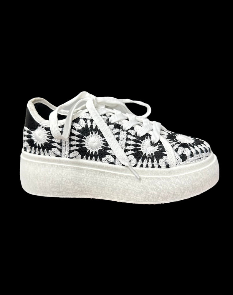 
            
                Load image into Gallery viewer, Crochet Tennis Shoe - Black/White
            
        