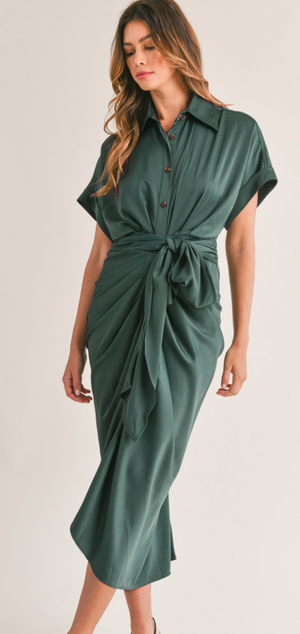 
            
                Load image into Gallery viewer, Midi Tied Detailed Dress - Green
            
        